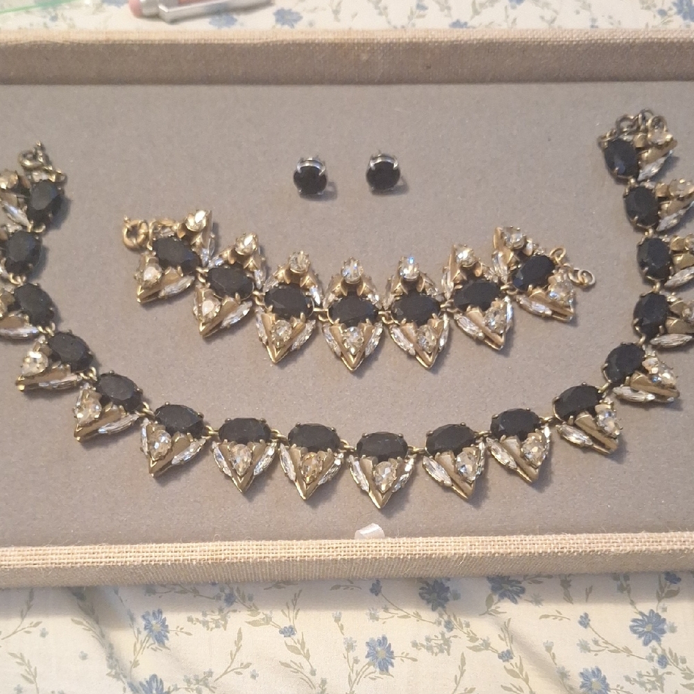 J Crew Black and Gold Jewelry Set OFFERS.WELCOME!!